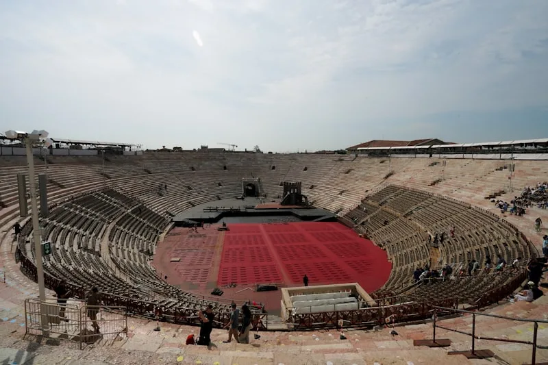 Laurent Pelly et Ionesco a l'Athenee : critique de Jacques ou la soumission