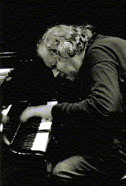 Grigory Sokolov interprete Mozart et Beethoven au Theatre des Champs-Elysees