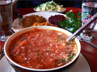 Plat de pelmenis servis a La Table Russe, raviolis russes